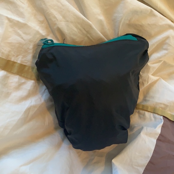 Waterproof Jacket Vintage Packable - Picture 7 of 7